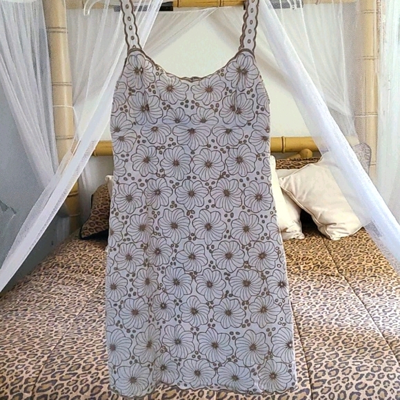 Tamara Catz Floral Embroidered Dress - Picture 1 of 15